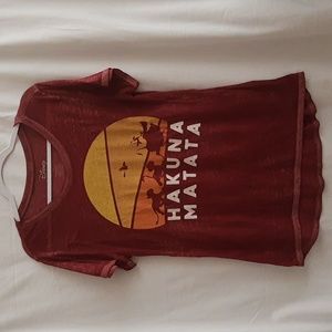 Disney Lion King Hakuna Matata Distressed Short Sleeve BURNOUT Tee Women’s L